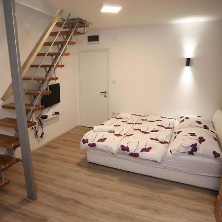 Apartments Rooms Paromlin Centar Zagreb Exterior foto